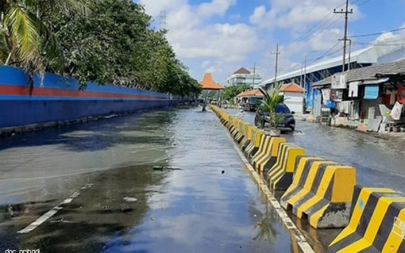 BMKG : Waspada Banjir Rob di Pesisir Surabaya hingga Pasuruan dan Pamekasan
