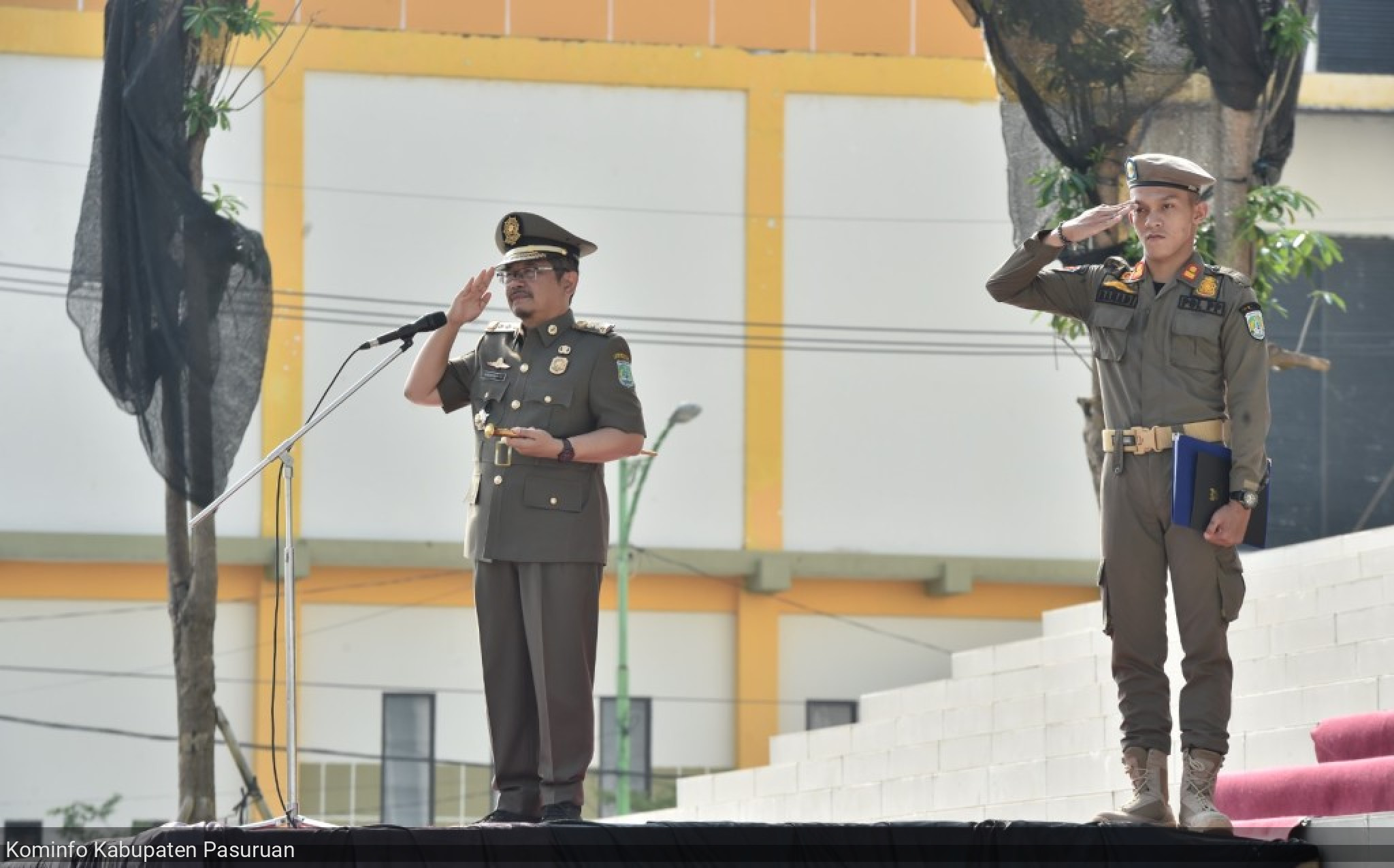 Pj. Bupati Andriyanto Pimpin Upacara Gelar Pasukan HUT ke-74 Satpol PP, HUT Ke-105 Damkar & Penyelamatan, dan HUT Ke-62 Satlinmas
