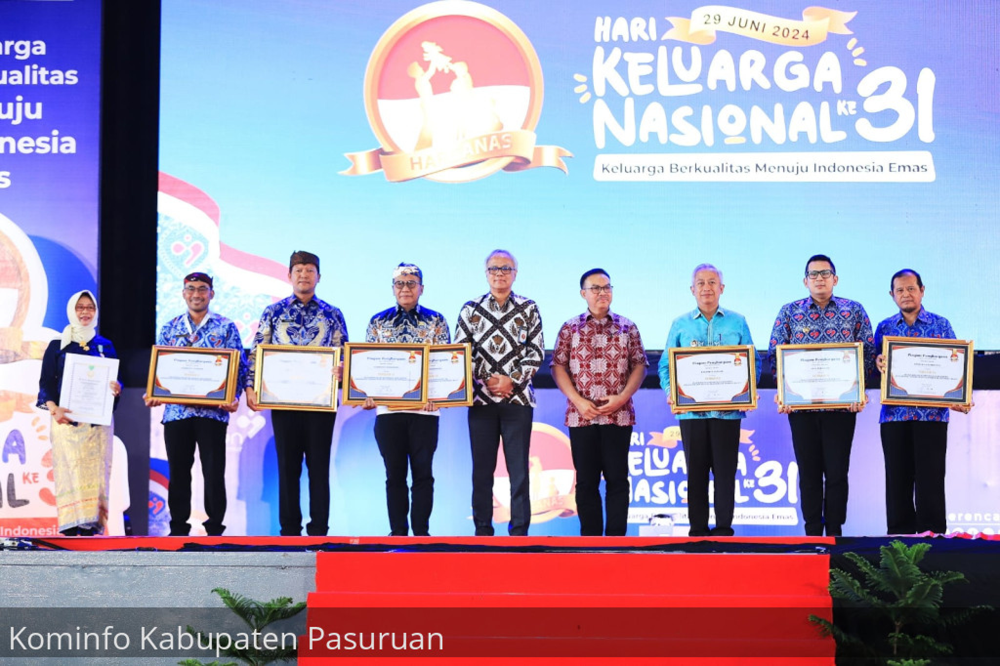 Kabupaten Pasuruan Raih Penghargaan Sebagai Terbaik II dalam Pelayanan KB